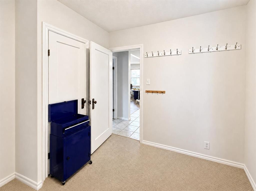 4653 55Th Avenue, High Prairie, AB - Indoor Photo Showing Other Room
