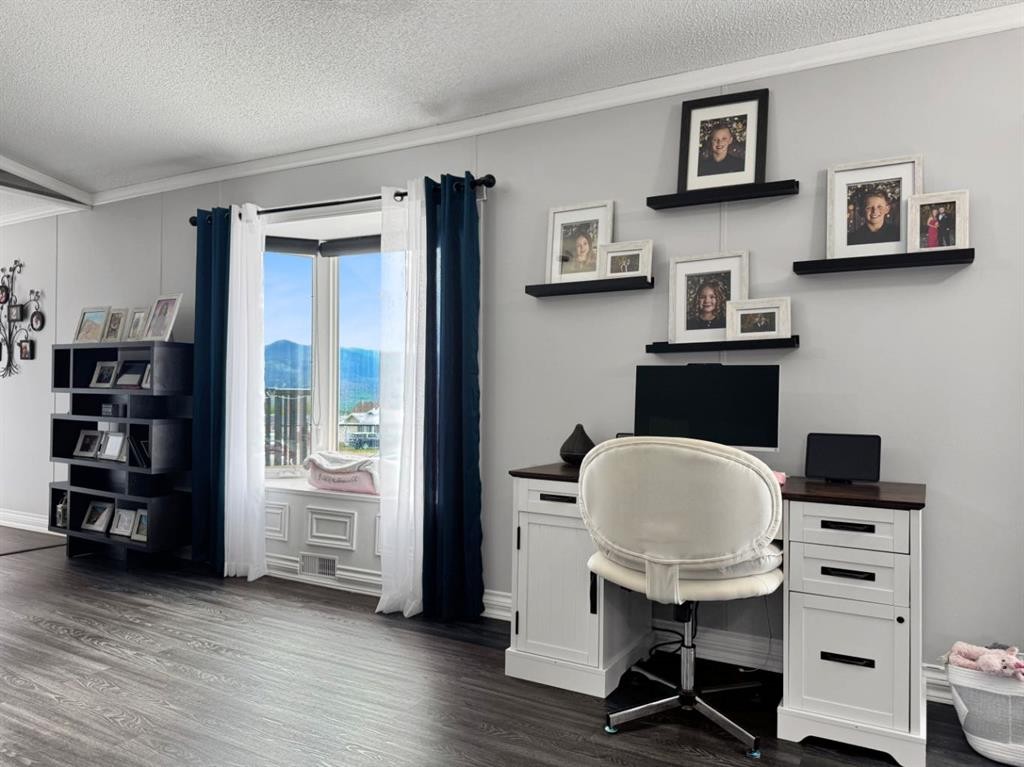 248 Mawdsley Crescent, Grande Cache, AB - Indoor Photo Showing Office