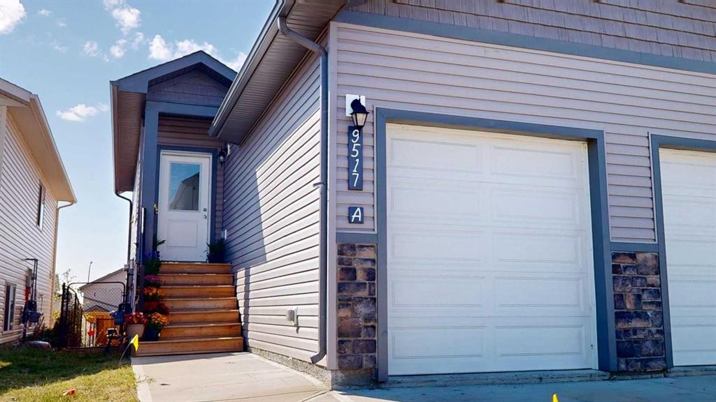 9517 113 Avenue, Clairmont, AB - Outdoor With Exterior