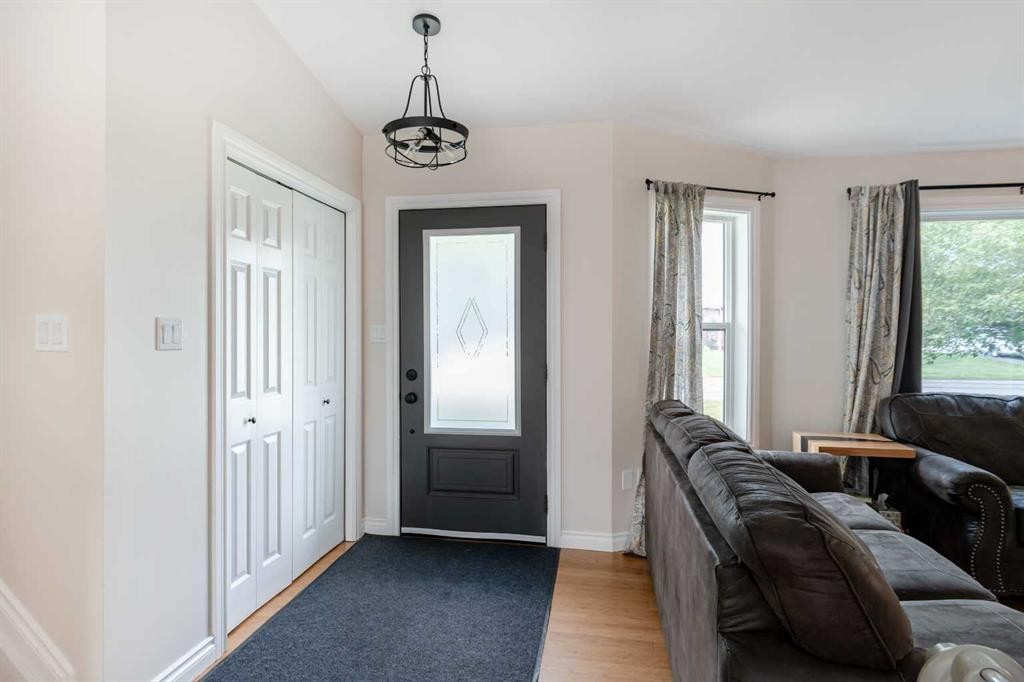 10602 101 Ave, Hythe, AB - Indoor Photo Showing Other Room