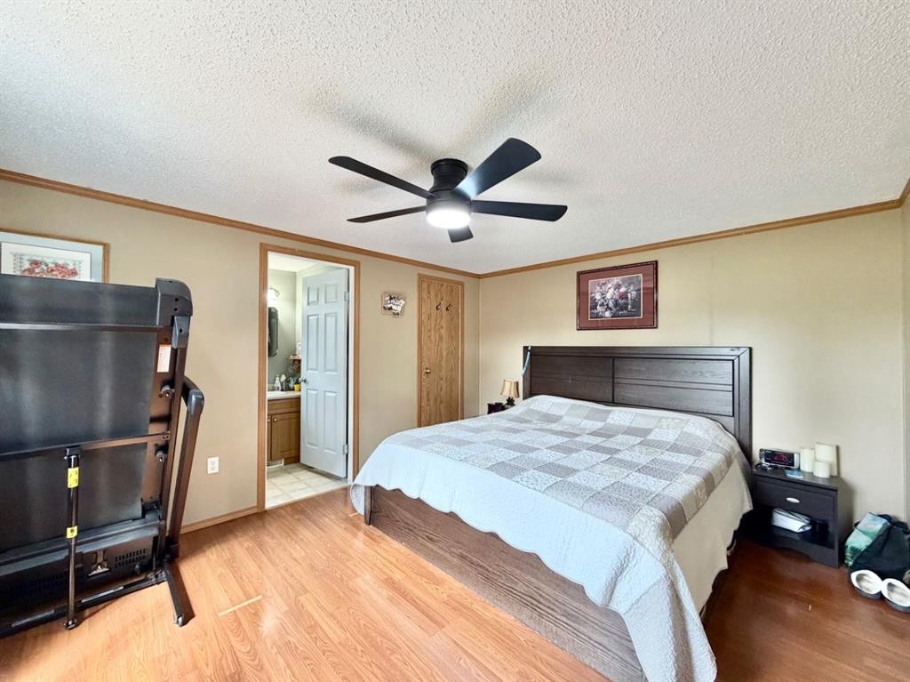 4612 48 Street, Rycroft, AB - Indoor Photo Showing Bedroom