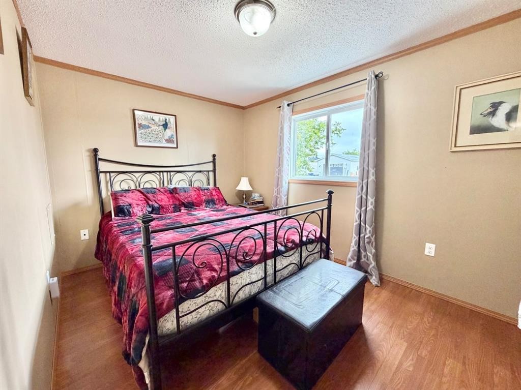 4612 48 Street, Rycroft, AB - Indoor Photo Showing Bedroom