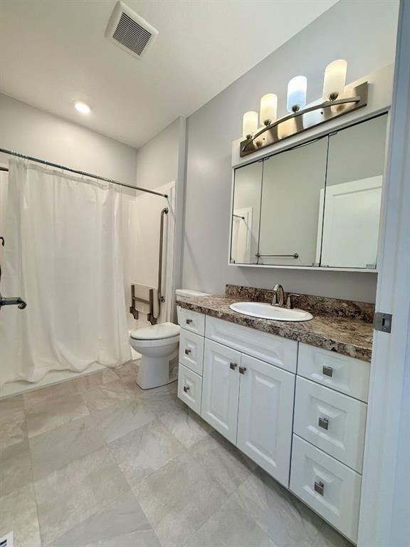 9904 111 Street Unit 4, La Crete, AB - Indoor Photo Showing Bathroom