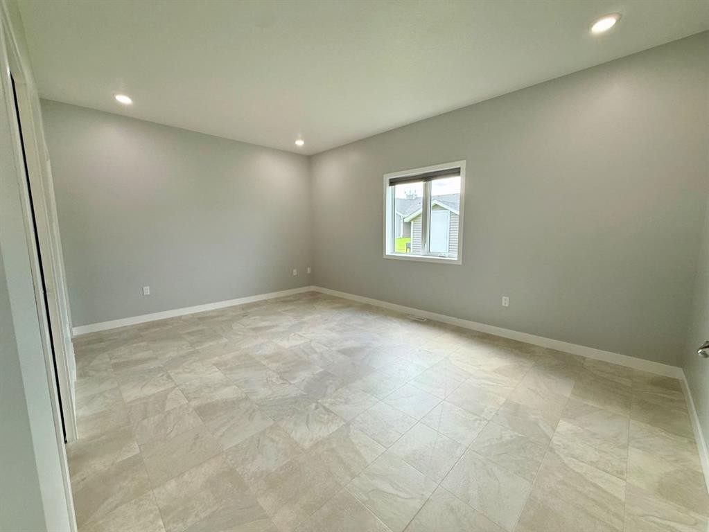9904 111 Street Unit 4, La Crete, AB - Indoor Photo Showing Other Room