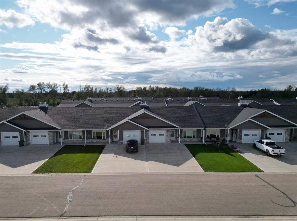 9904 111 Street Unit 4, La Crete, AB - Outdoor With Facade