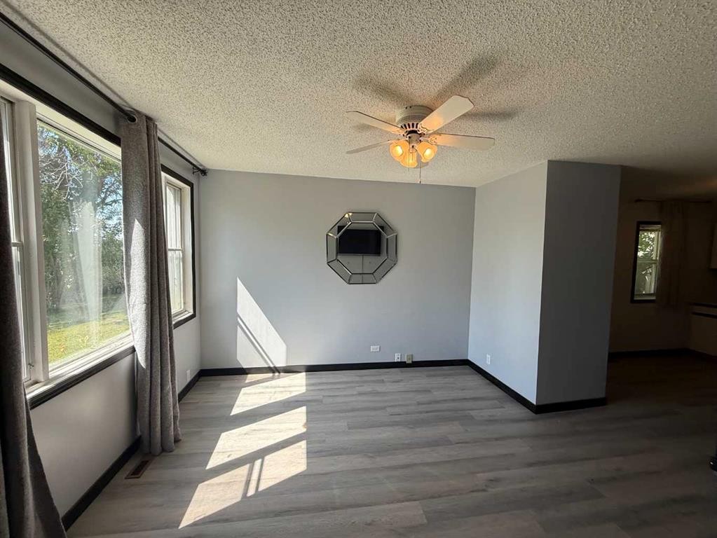 10816 107 Avenue, Fairview, AB - Indoor Photo Showing Other Room