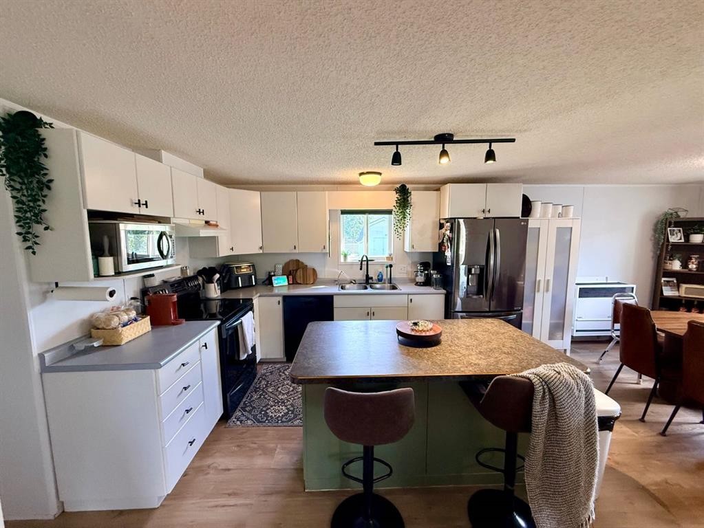 10629 101 Ave, La Crete, AB - Indoor