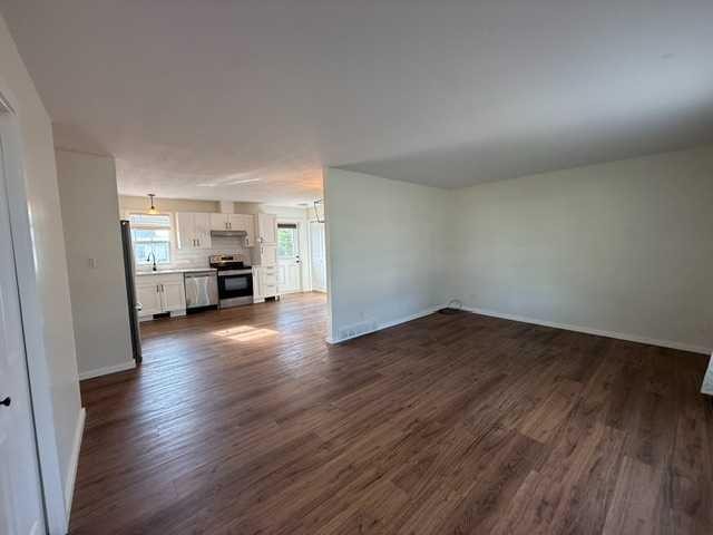 10205 103 Street, High Level, AB - Indoor