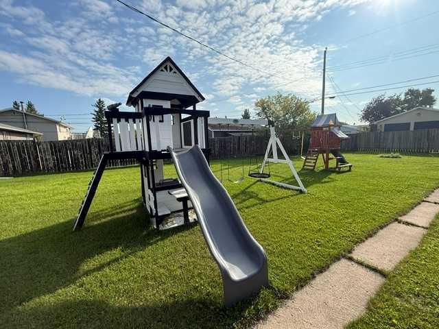 10205 103 Street, High Level, AB - Outdoor With Backyard