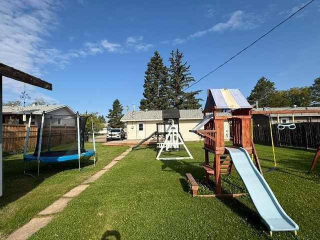 10205 103 Street, High Level, AB - Outdoor