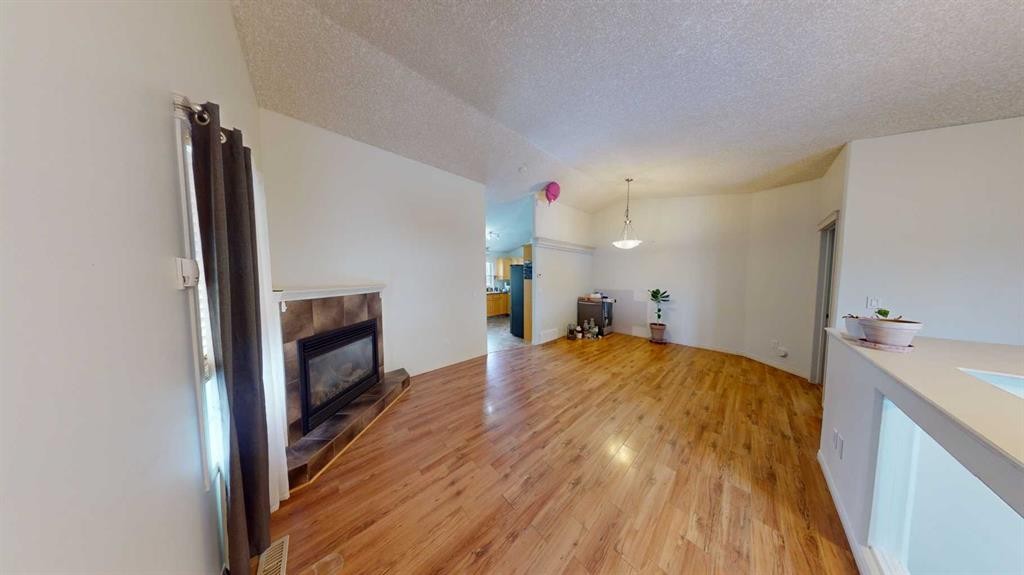 11227 69 Avenue, Grande Prairie, AB