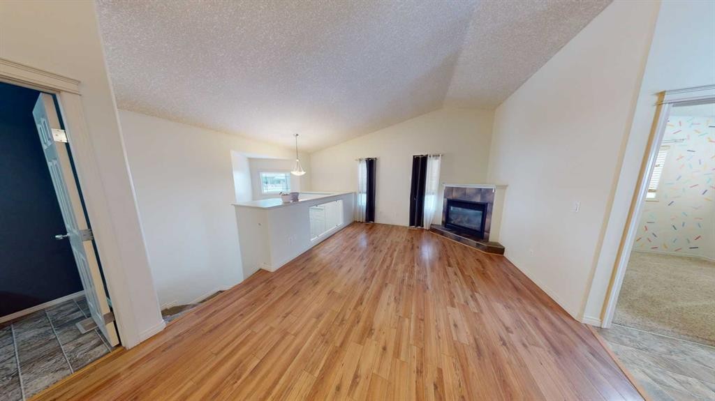11227 69 Avenue, Grande Prairie, AB
