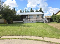 5402 53 Street Berwyn, AB T0H 0E0