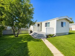 409 7 Avenue Beaverlodge, AB T0H 0C0