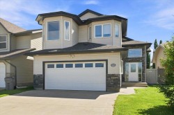10465 Royal Oaks Drive Grande Prairie, AB T8V 8L5
