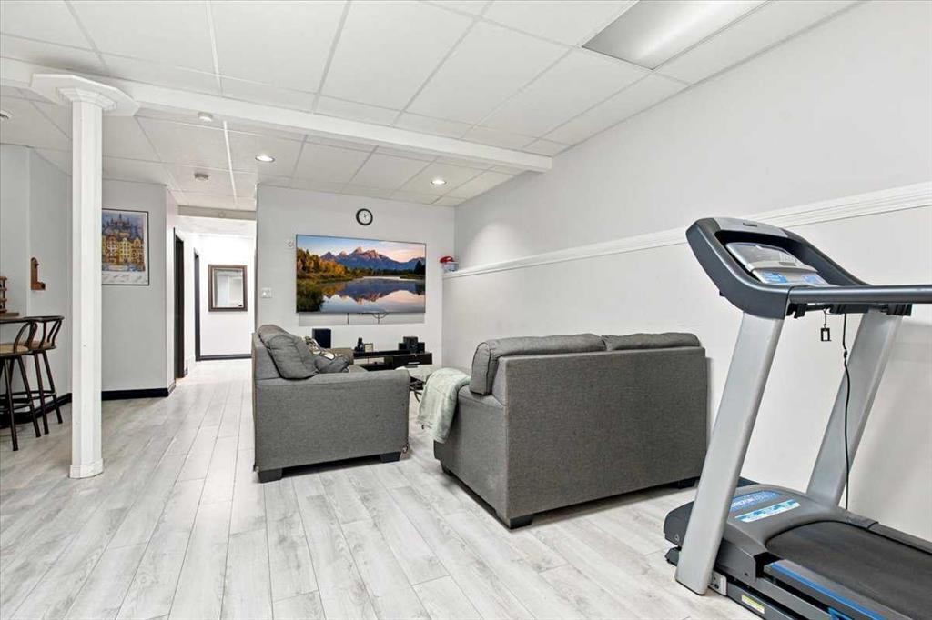 13005 90 Street, Grande Prairie, AB - Indoor