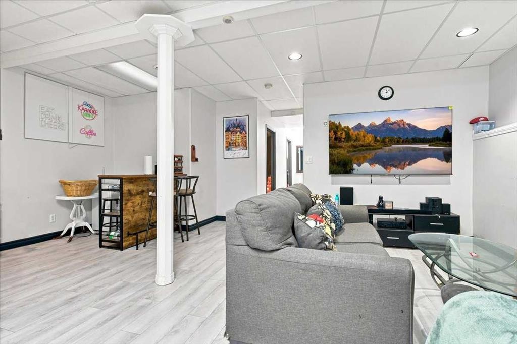 13005 90 Street, Grande Prairie, AB - Indoor