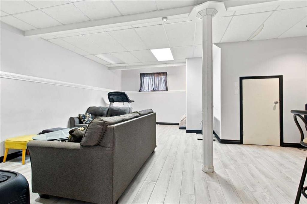 13005 90 Street, Grande Prairie, AB - Indoor Photo Showing Other Room