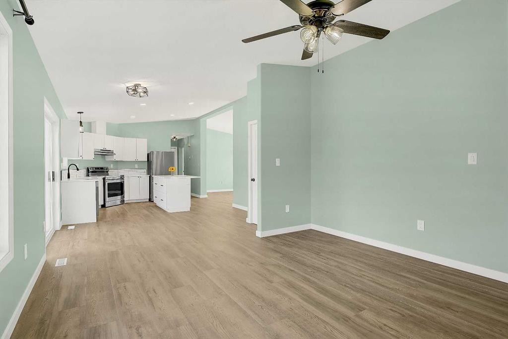 723020 Range Road 95, Beaverlodge, AB - Indoor