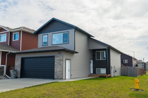 11419 106A Avenue  Grande Prairie, AB T8V 6M2