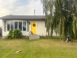 5210 54A Avenue Berwyn, AB T0H 0E0