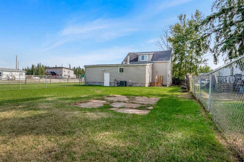 37-72127 Range Road 11, Debolt, AB