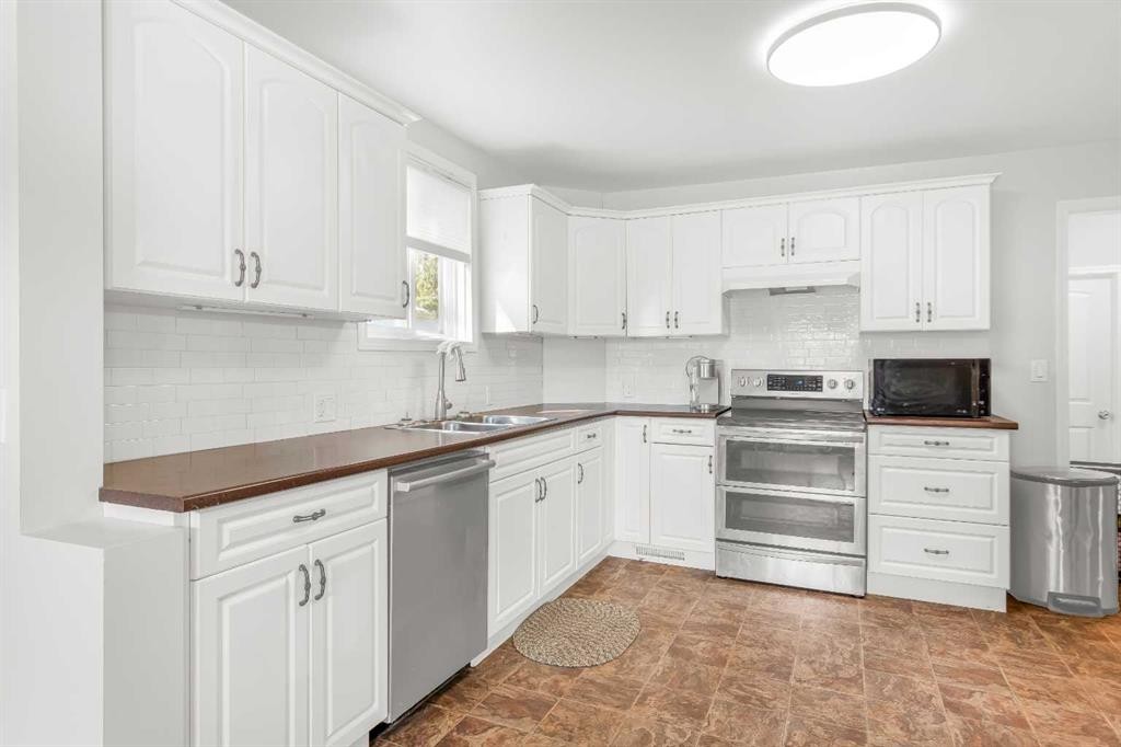 37-72127 Range Road 11, Debolt, AB
