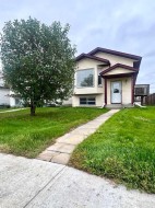 10717 74 Avenue Grande Prairie, AB T8W 2T2