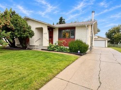 9510 81 Avenue Grande Prairie, AB T8V 5R2