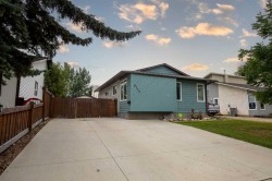 9715 69 Avenue Grande Prairie, AB T8V 5E4