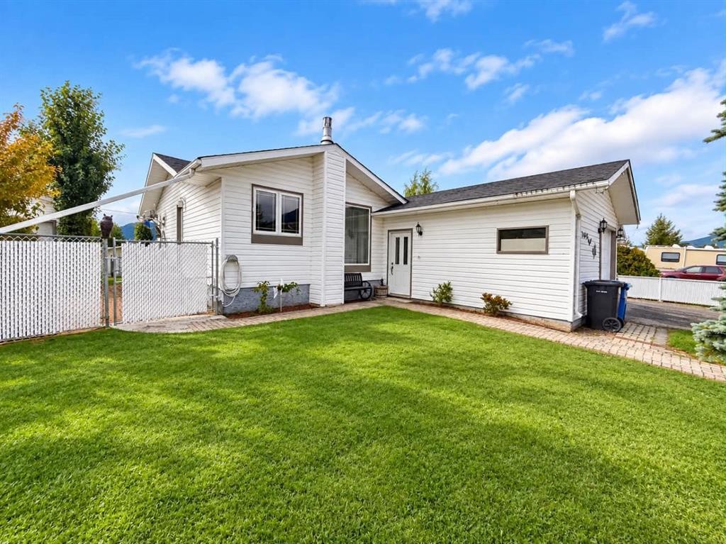 10505 105 Street, Grande Cache, AB