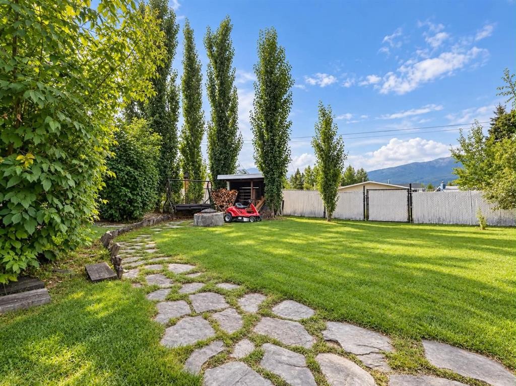 10505 105 Street, Grande Cache, AB