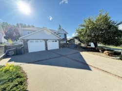 6929 99 Street Peace River, AB T8S 1B4