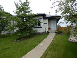 9403 128 Avenue Grande Prairie, AB T8X 1N4