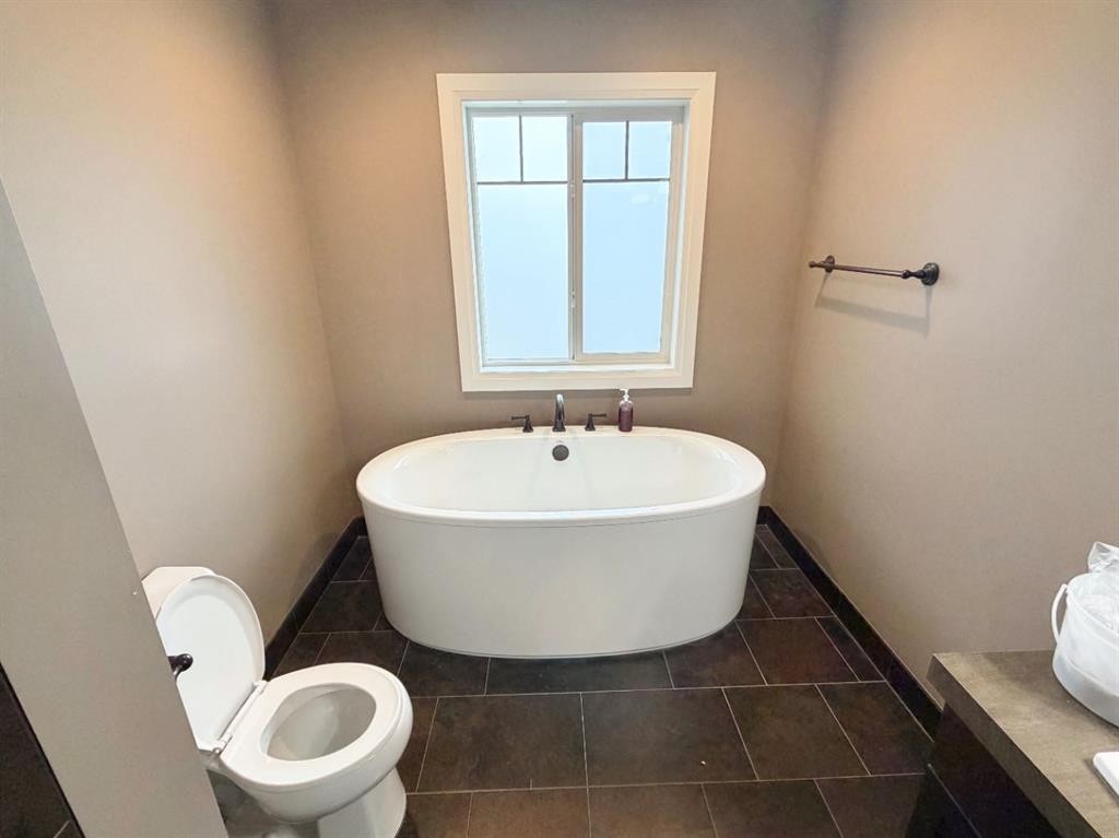 8517 70A Avenue, Grande Prairie, AB