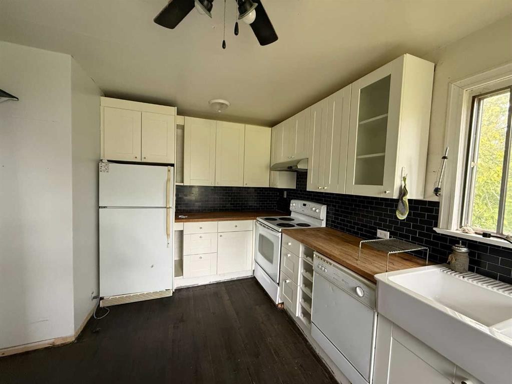 824 1 Avenue, Hines Creek, AB