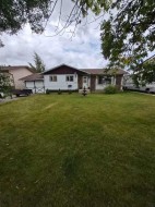 505 7 Avenue Beaverlodge, AB T0H 0C0