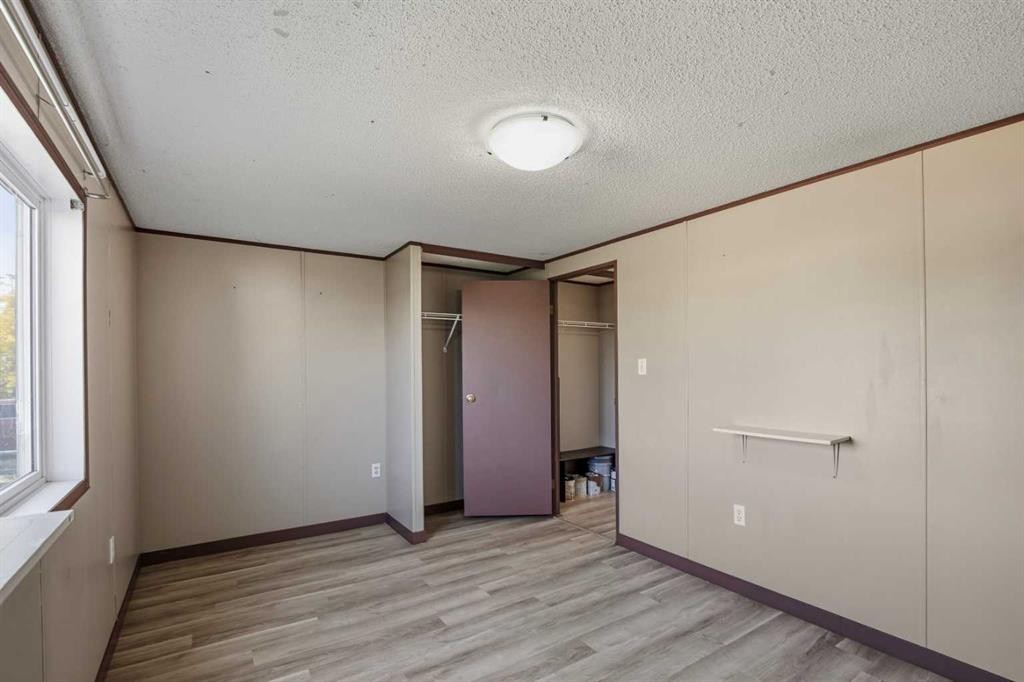 9711 103 Avenue, Clairmont, AB