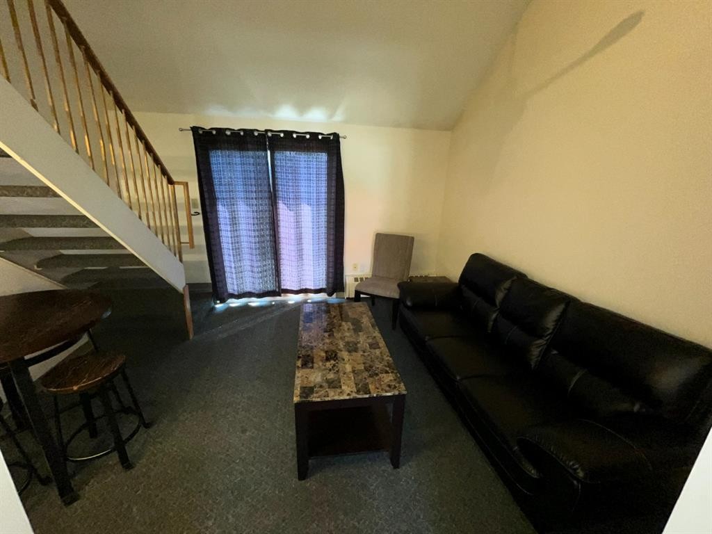 10413 89 Street, Peace River, AB