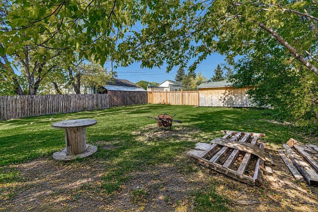 9320 106 Avenue, Grande Prairie, AB