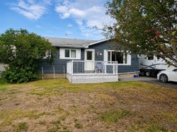 607 6 Avenue Beaverlodge, AB T0H 0C0