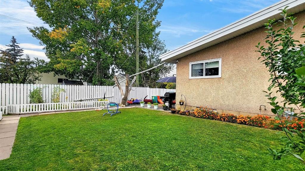 9908 86 Park Avenue, Grande Prairie, AB