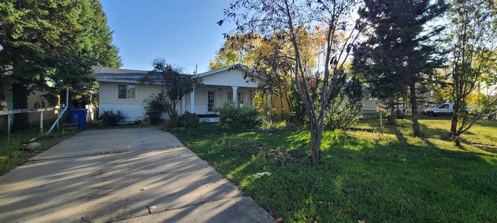 5211 50 Avenue, Grimshaw, AB