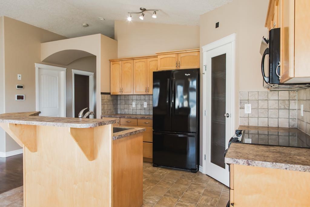 40 Pinnacle Lake Drive, Grande Prairie, AB