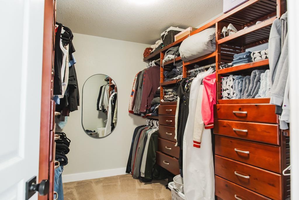 10937 65 Avenue, Grande Prairie, AB
