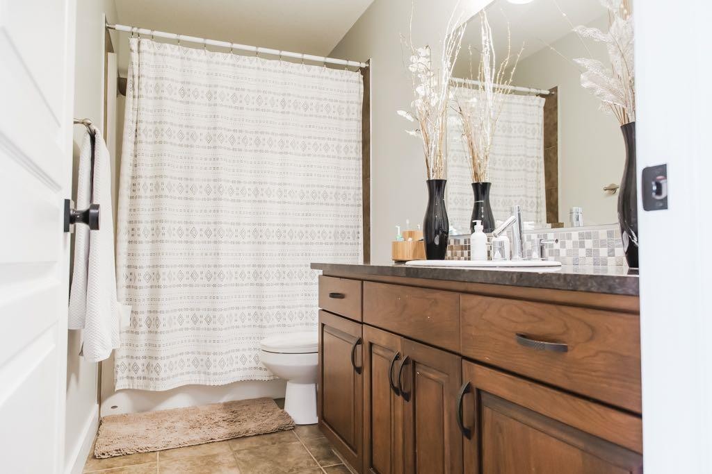 10937 65 Avenue, Grande Prairie, AB