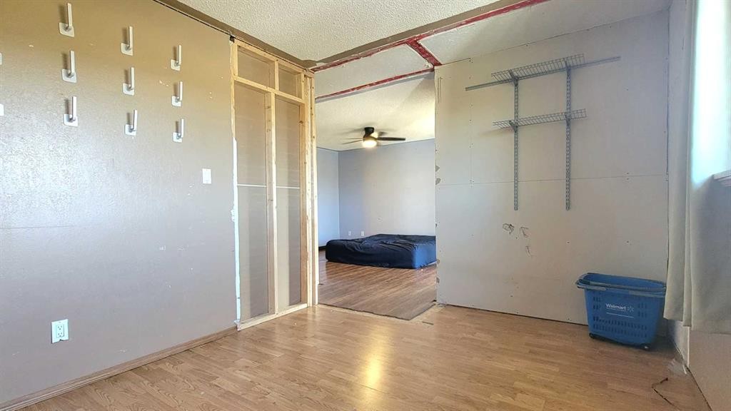9810 102 Avenue, Sexsmith, AB