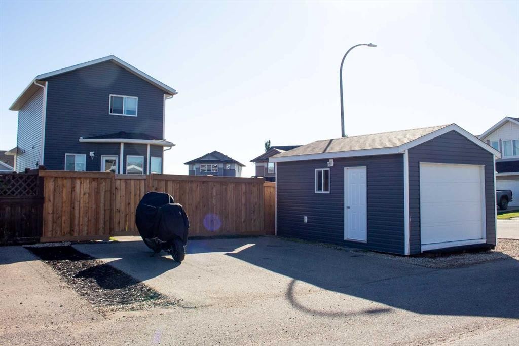 9402 88 Street, Grande Prairie, AB