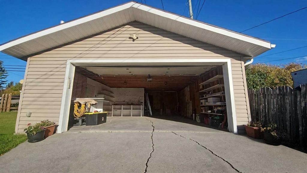 11211 96A Street, Grande Prairie, AB