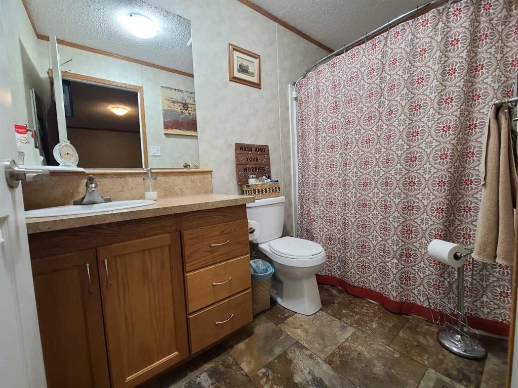 5533 And 5531 51 Street, Berwyn, AB